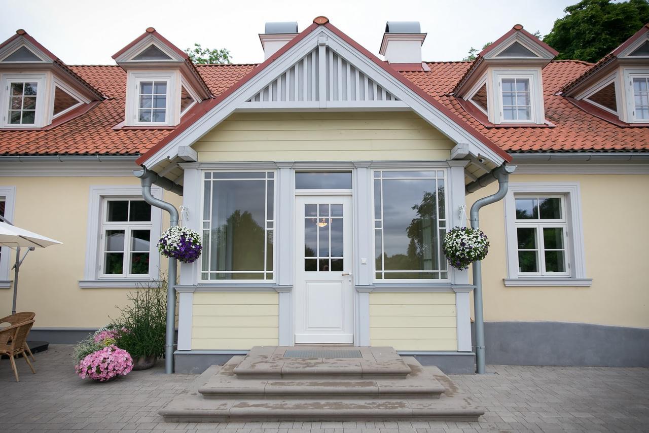 Botique&SPA Hotel Berkenes Manor Ziedkalne Extérieur photo